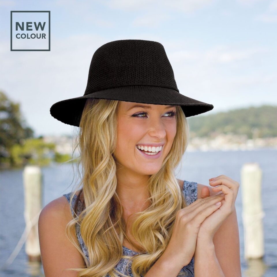 Emthunzini Gilly Black Hat 01